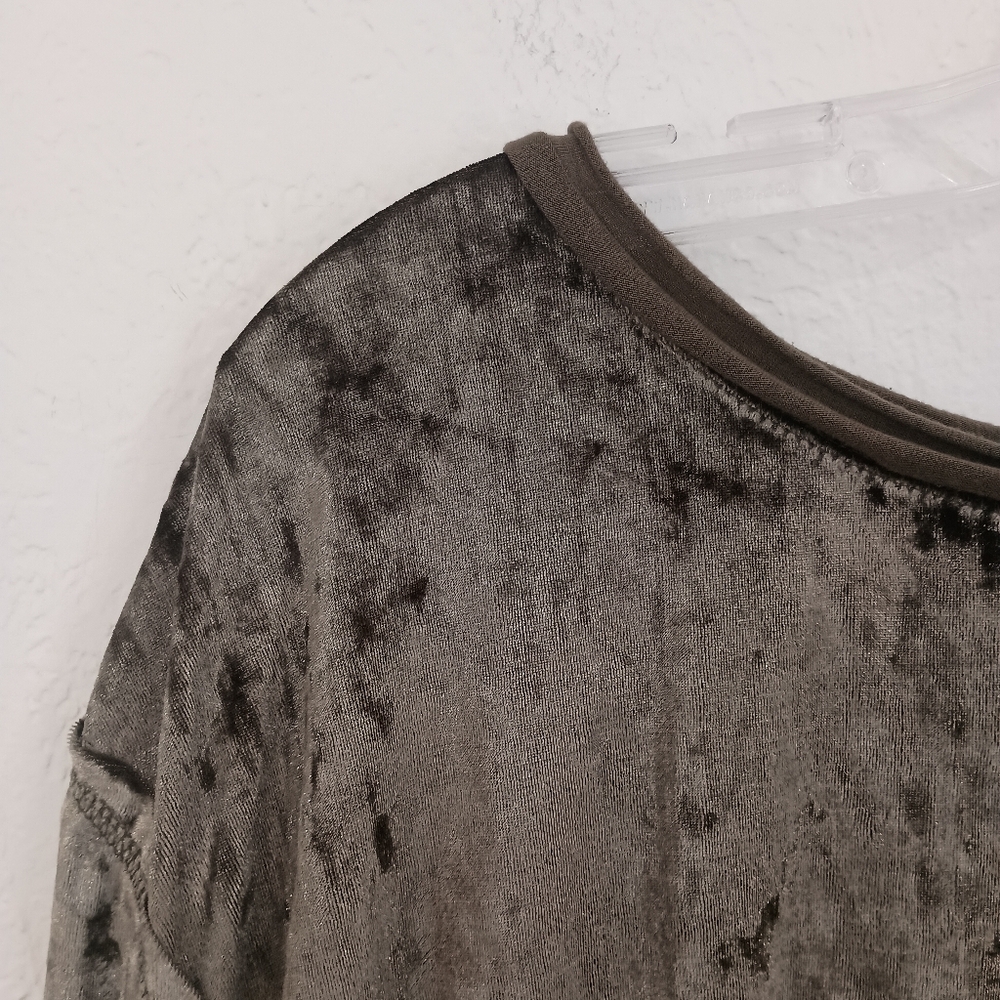 Artistic Works By Lu Velvet Relaxed Top - Picture 2 of 8